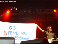 Steve Vai w/G3 at Arrow Rock Festival 2004 (photo: John Bollenberg)