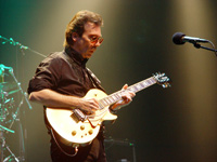 Steve Hackett (photo: © 2003 John Bollenberg)