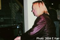 Rick Wakeman live at the Sherman Oaks Galleria Jan 2004 (photo: E Karr)