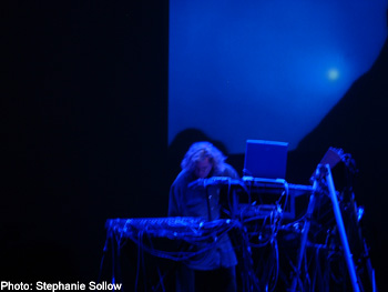 Steve Roach at NEARfest 2005 (photo: Stephanie Sollow)